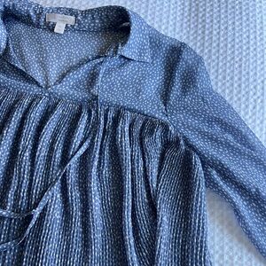 Lauren Conrad Blue Sheer Shirt Size M